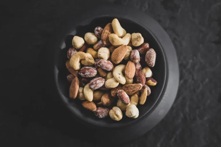 Keto Snacks Guide for Busy Days
