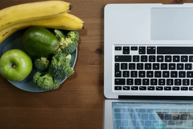 Low-Carb Snacks for Beginners